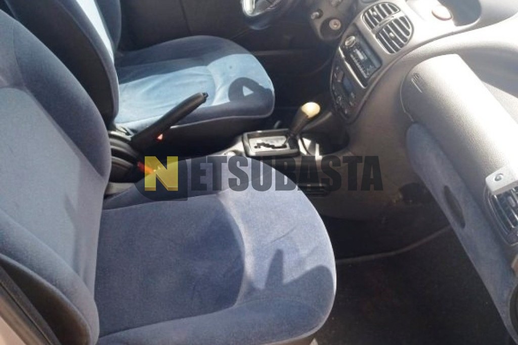 Peugeot 206 1.6 Aut. 2001