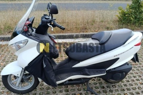 Suzuki BURGMAN 200 2011