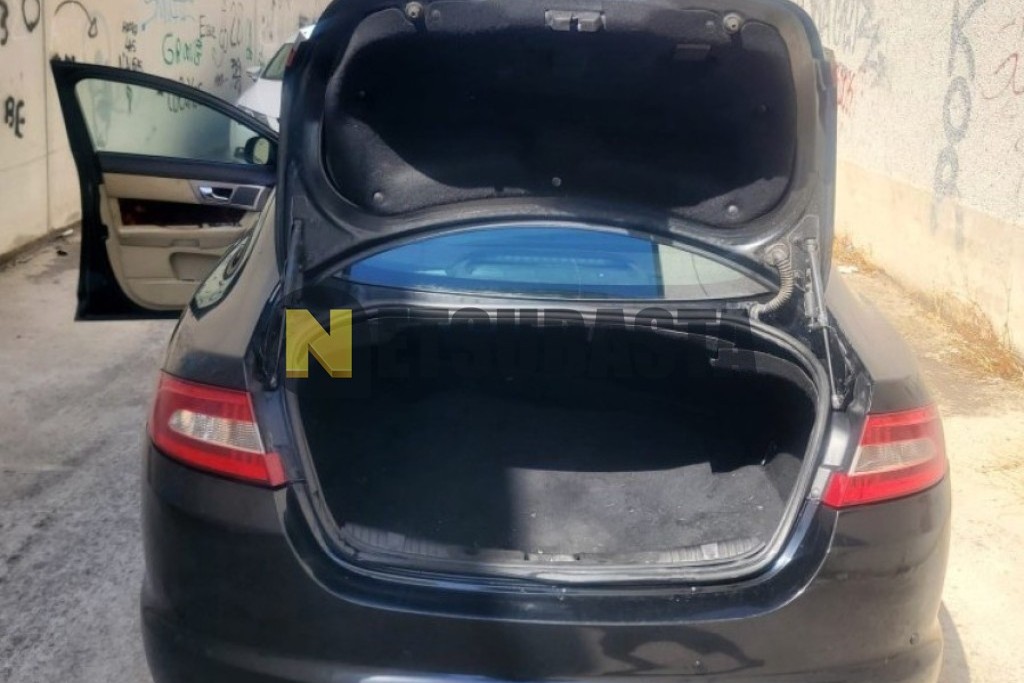 Jaguar XF 2.7D V6 2008