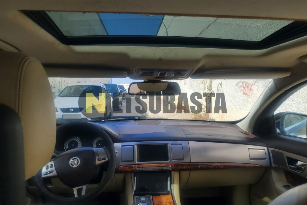 Jaguar XF 2.7D V6 2008