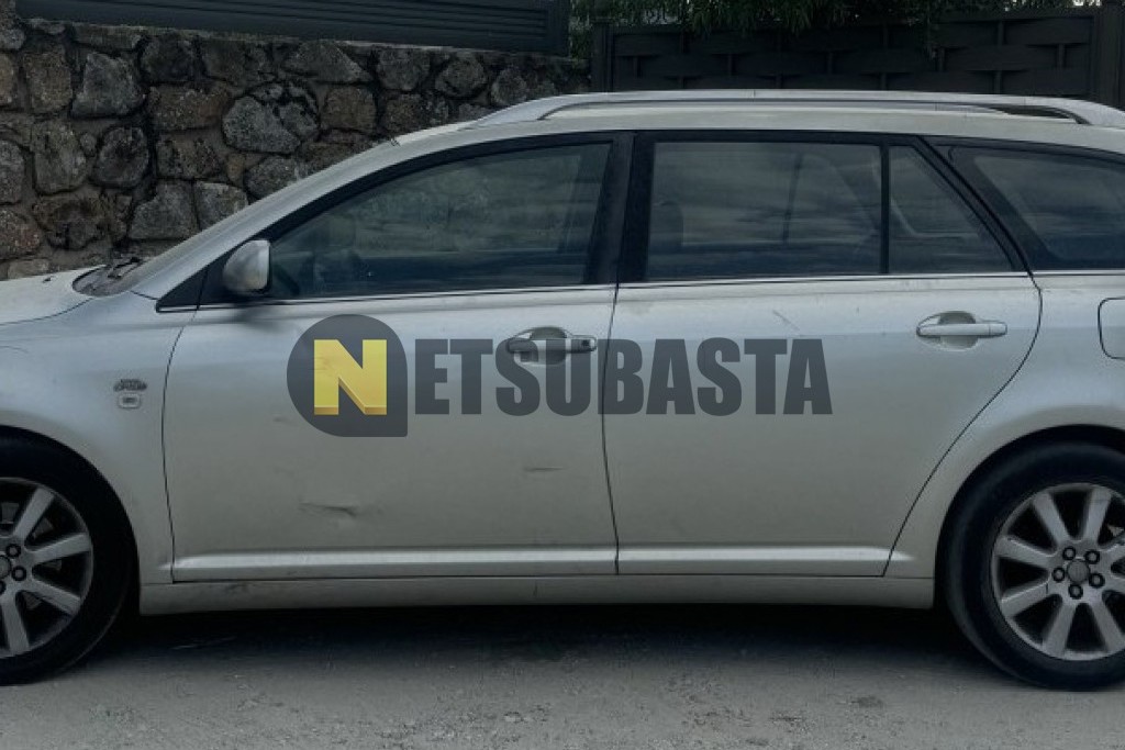 Toyota Avensis Wagon 2.0 D-4D 2004
