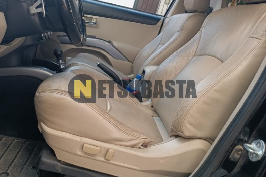 Mitsubishi Outlander 2.2 DI-D TC-SST 2010