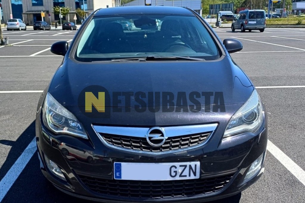 Opel Astra 2.0 CDTI 2010