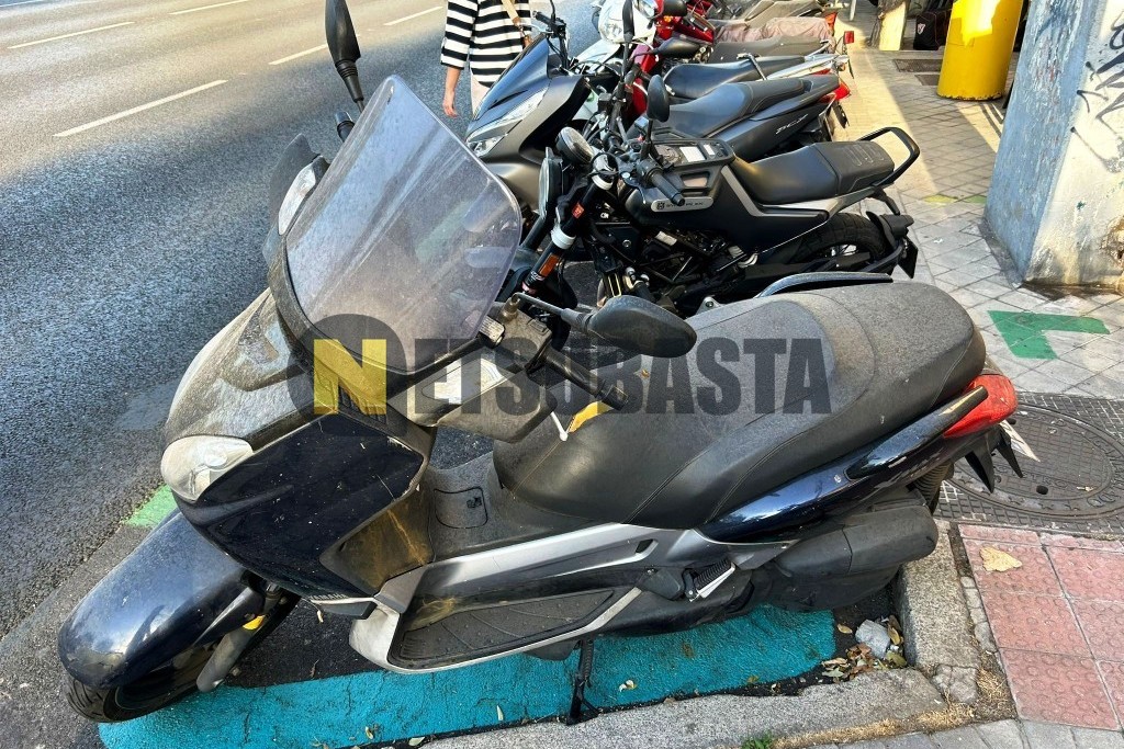 Yamaha XMAX 125 2006
