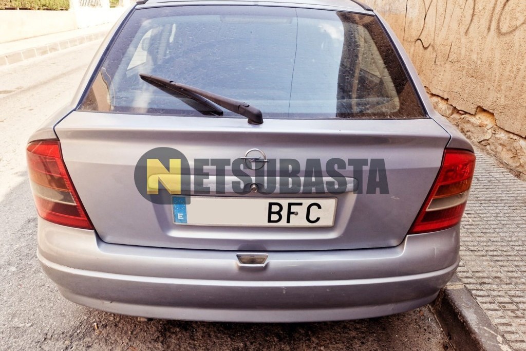 Opel Astra 1.7 DTi 2001