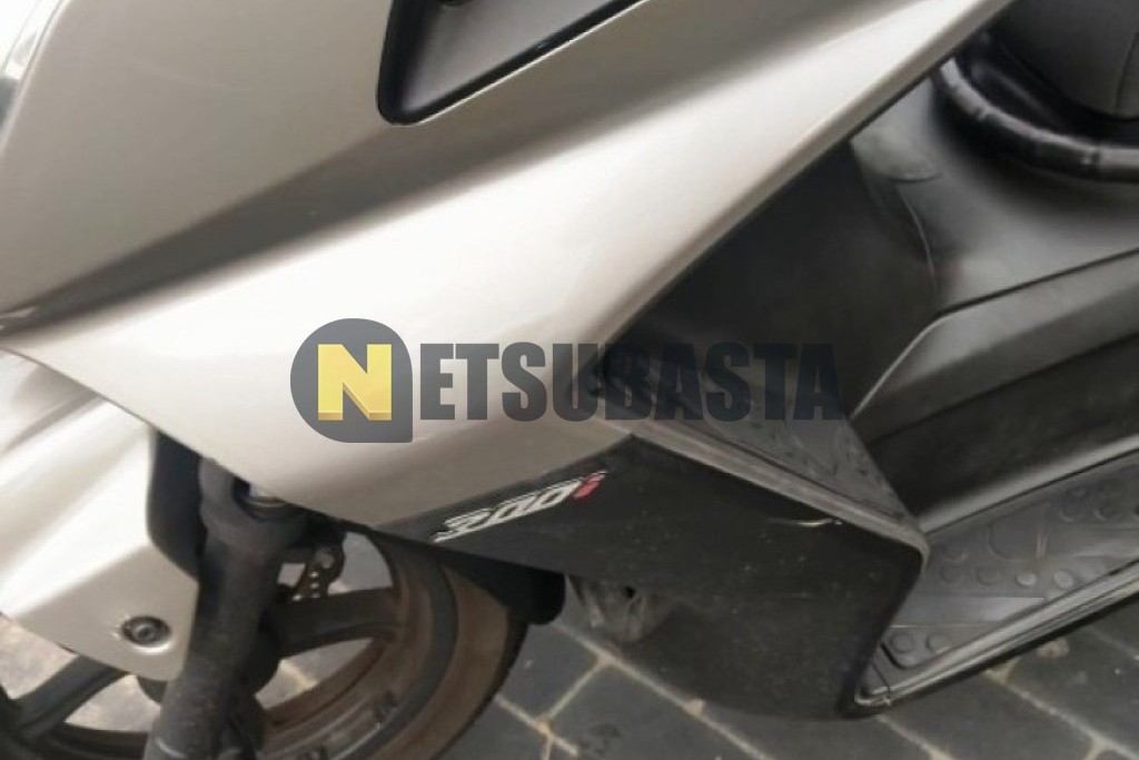 Kymco Super Dink 300i 2010