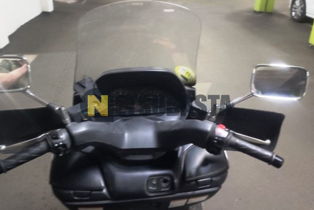 Suzuki Burgman 400 2006