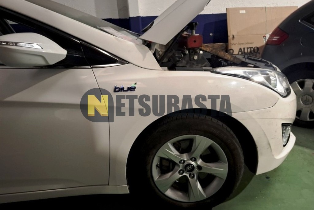 Hyundai i40 CW 1.7 CRDi BlueDrive 2012