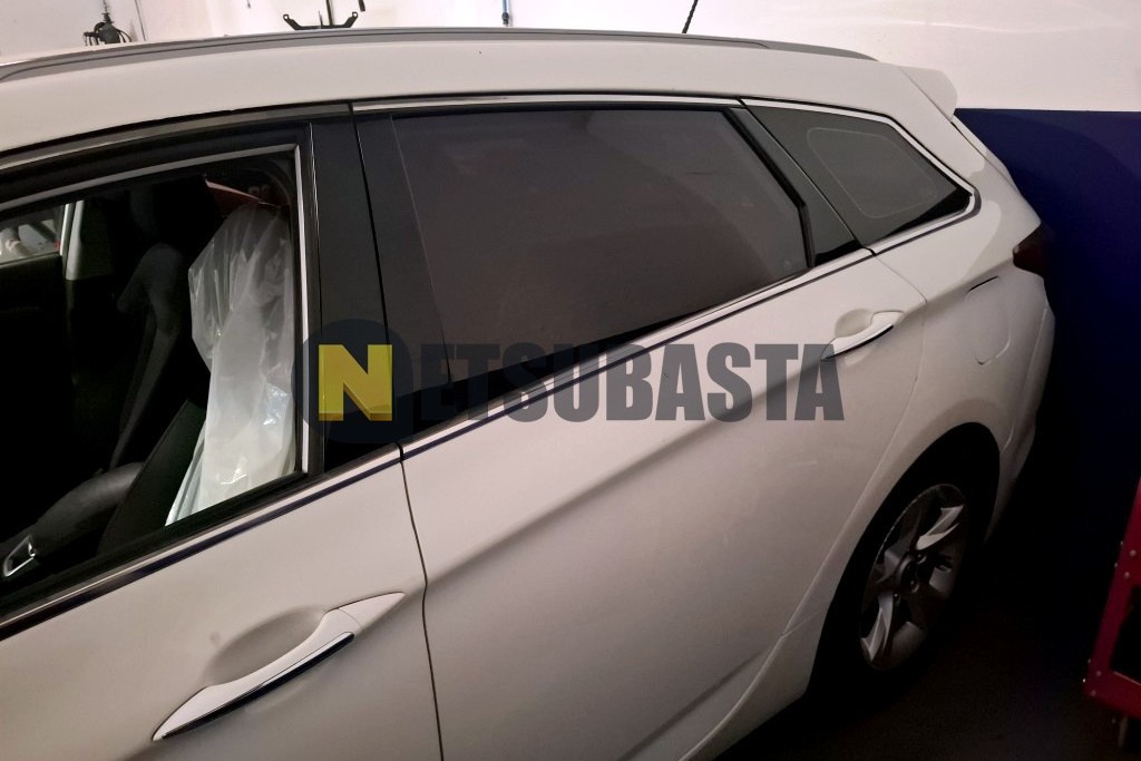 Hyundai i40 CW 1.7 CRDi BlueDrive 2012