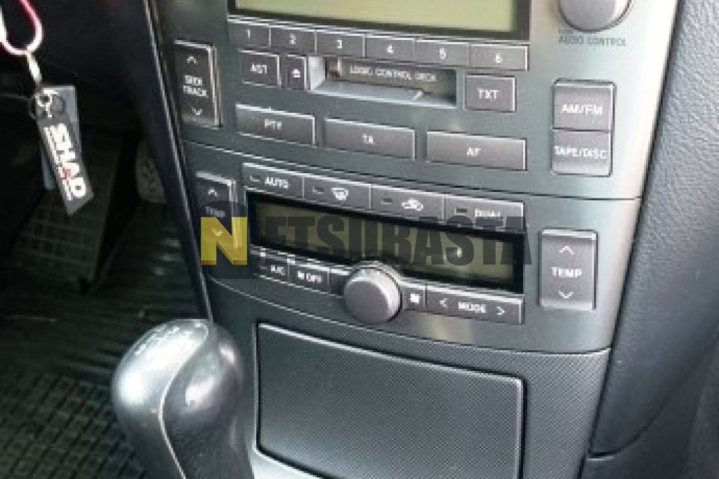 Toyota Avensis 2.0 D-4D 2003