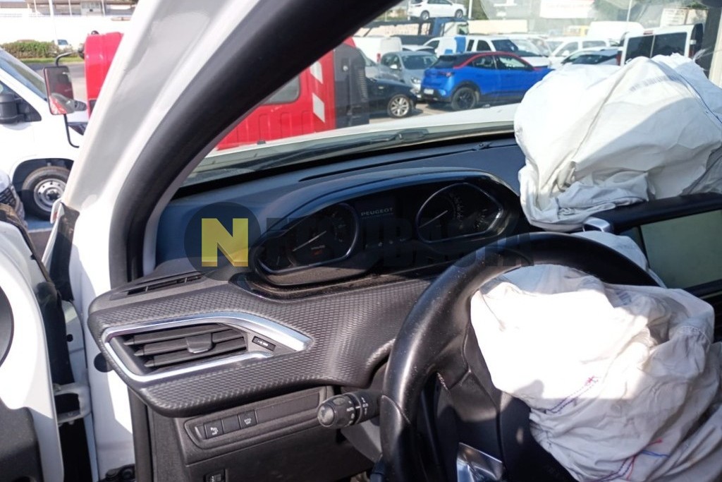 Peugeot 2008 1.2 PureTech 2019