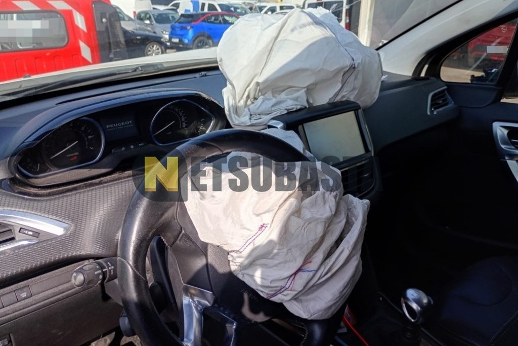 Peugeot 2008 1.2 PureTech 2019