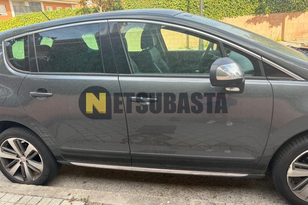 Peugeot 3008 1.2 PureTech 2015