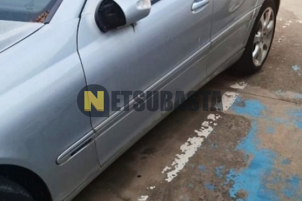 Mercedes-Benz C 240 Aut. 2000