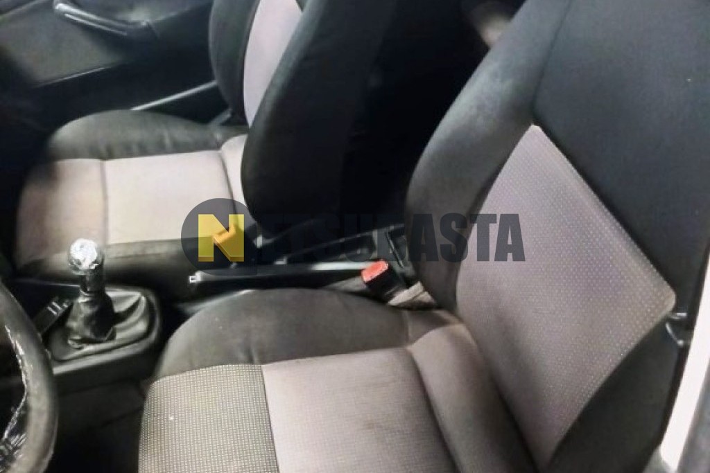 Volkswagen Golf 1.6 2003