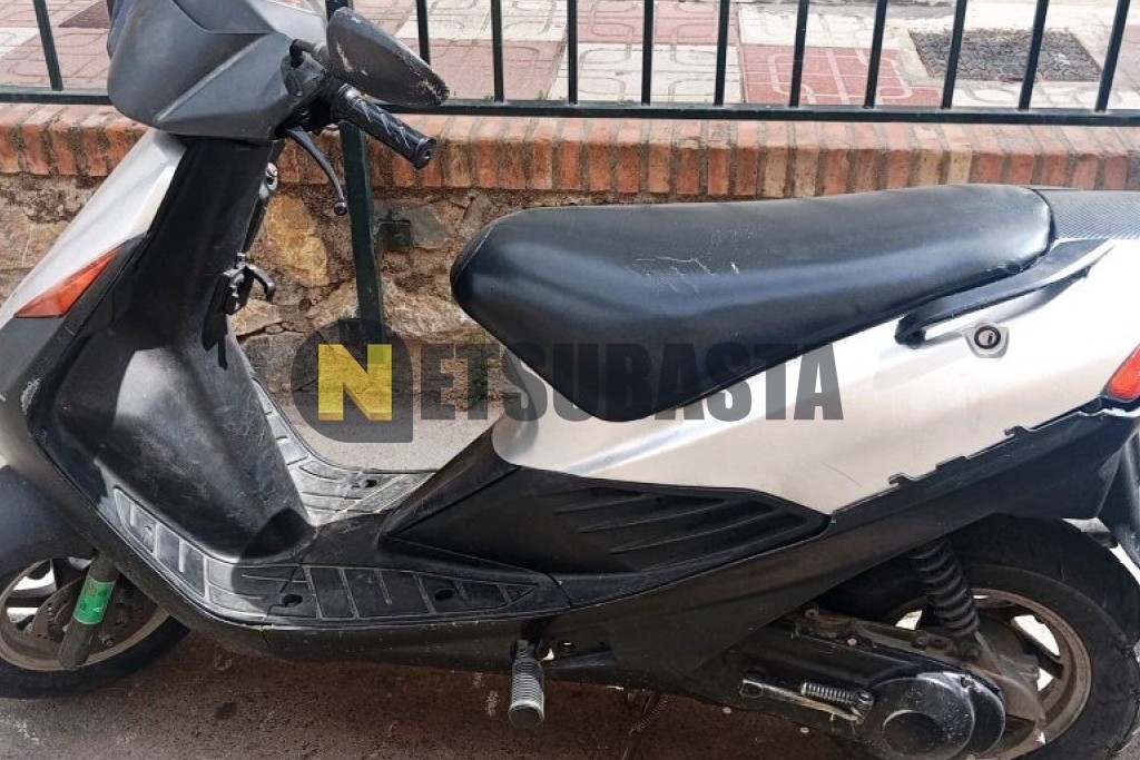 Suzuki Address R-50 2000