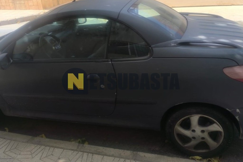 Peugeot 206 Coupé Cabrio 1.6 2001
