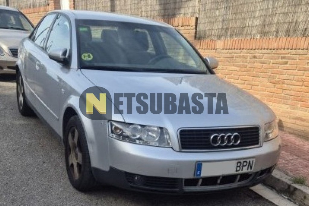Audi A4 2.0 multitronic 6 vel. 2001