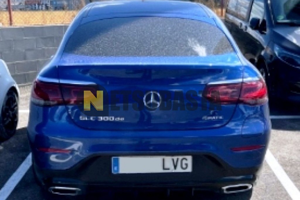 Mercedes-Benz GLC 300 de 4MATIC Coupé 2021