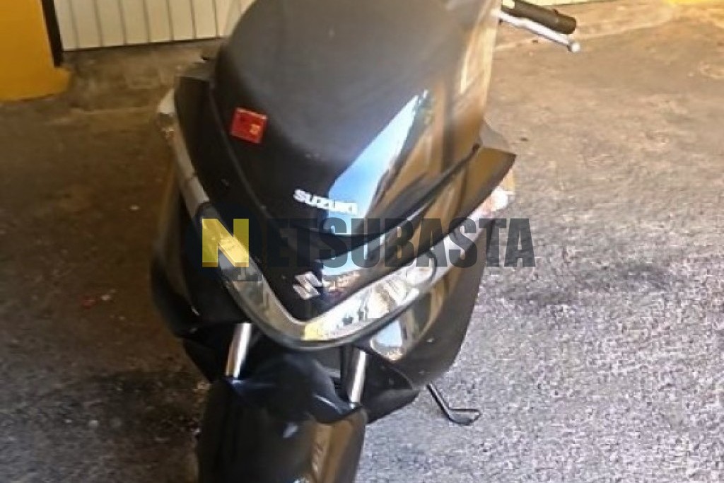 Suzuki BURGMAN 200 2010