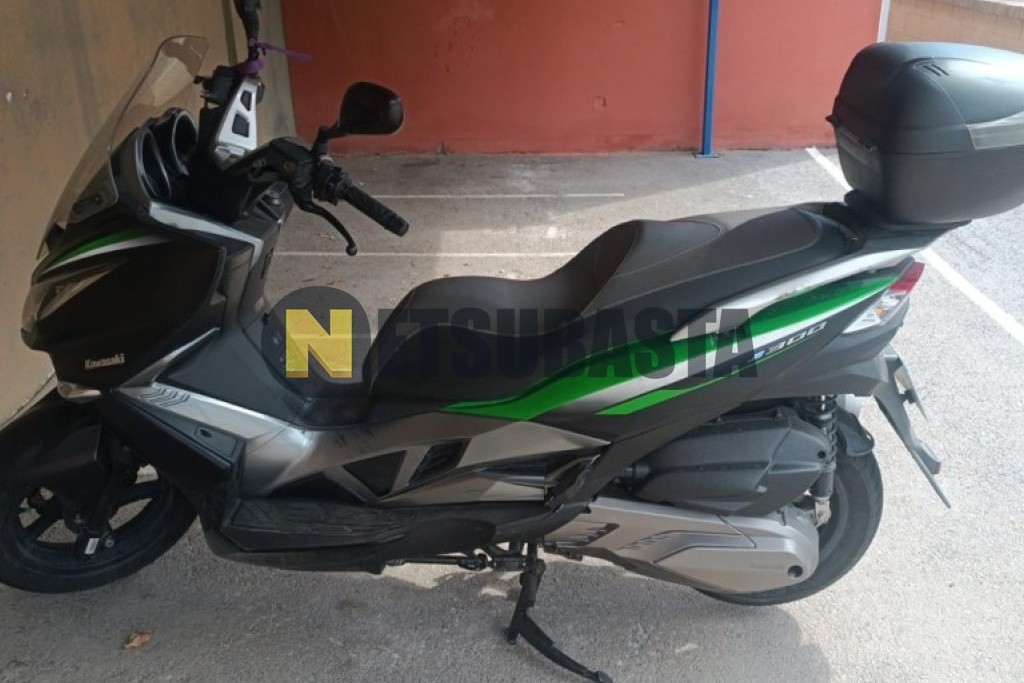 Kawasaki J 300 ABS 2016
