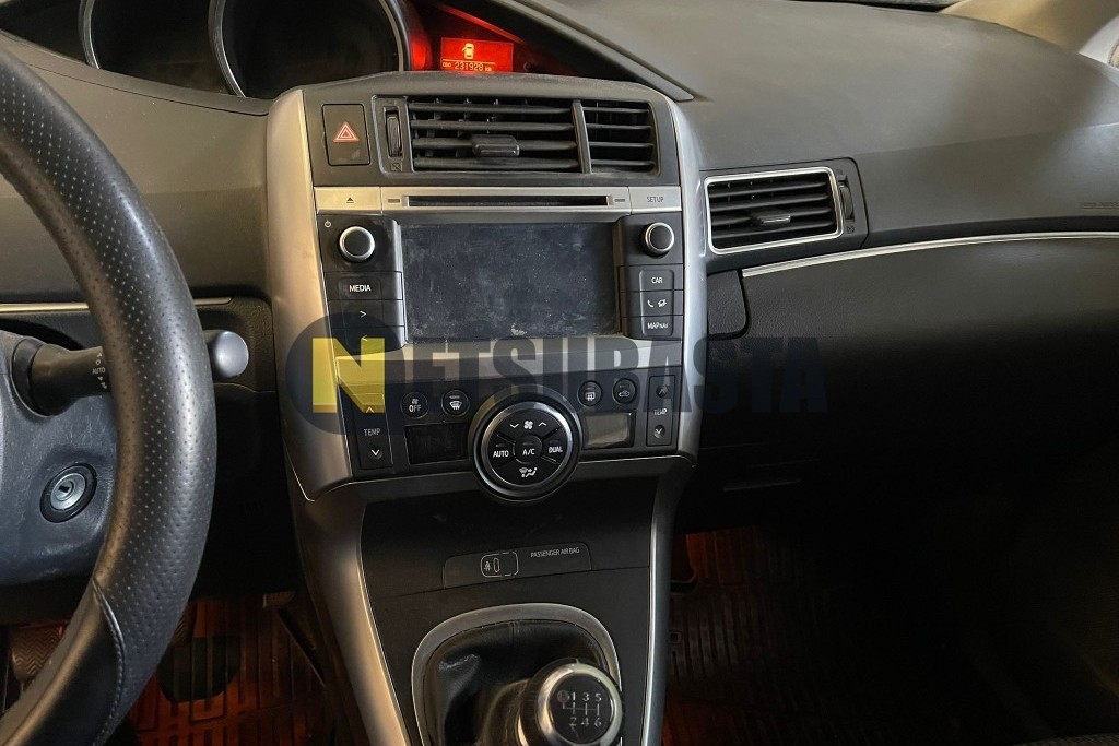 Toyota Verso 115D 2015