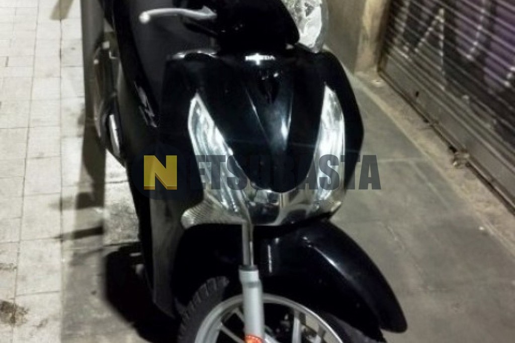 Honda Scoopy SH125i 2013