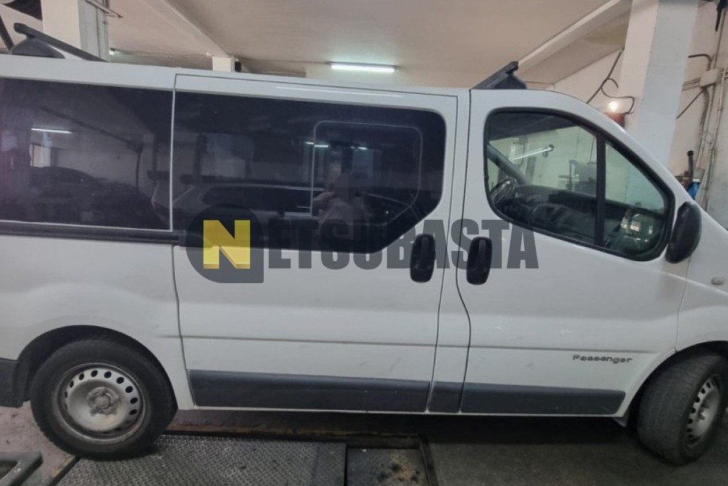 Renault Trafic Passenger 2.0 dCi 2008