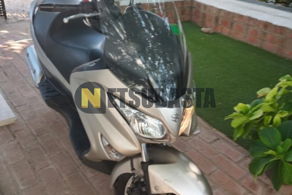 Suzuki BURGMAN 200 2015