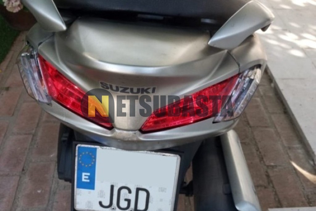 Suzuki BURGMAN 200 2015