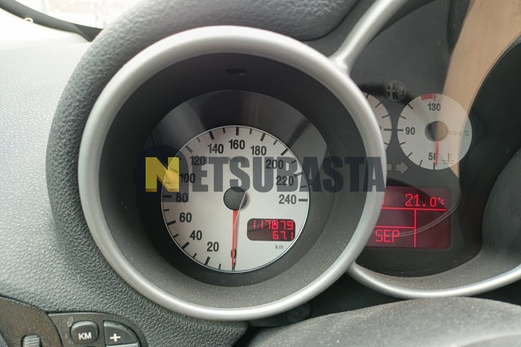 Alfa Romeo 147 1.9 JTD 2001