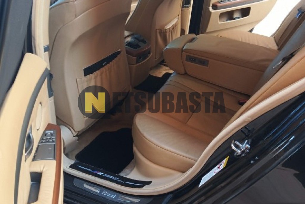 Bmw 735i 2004