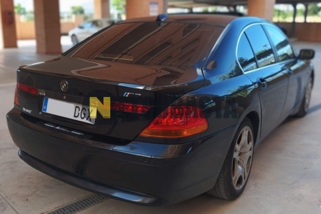 Bmw 735i 2004