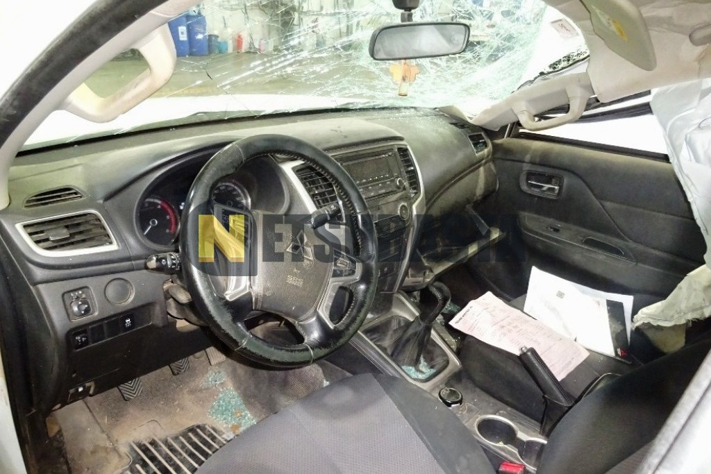 Mitsubishi L200 Doble Cabina 220 DI-D 2021