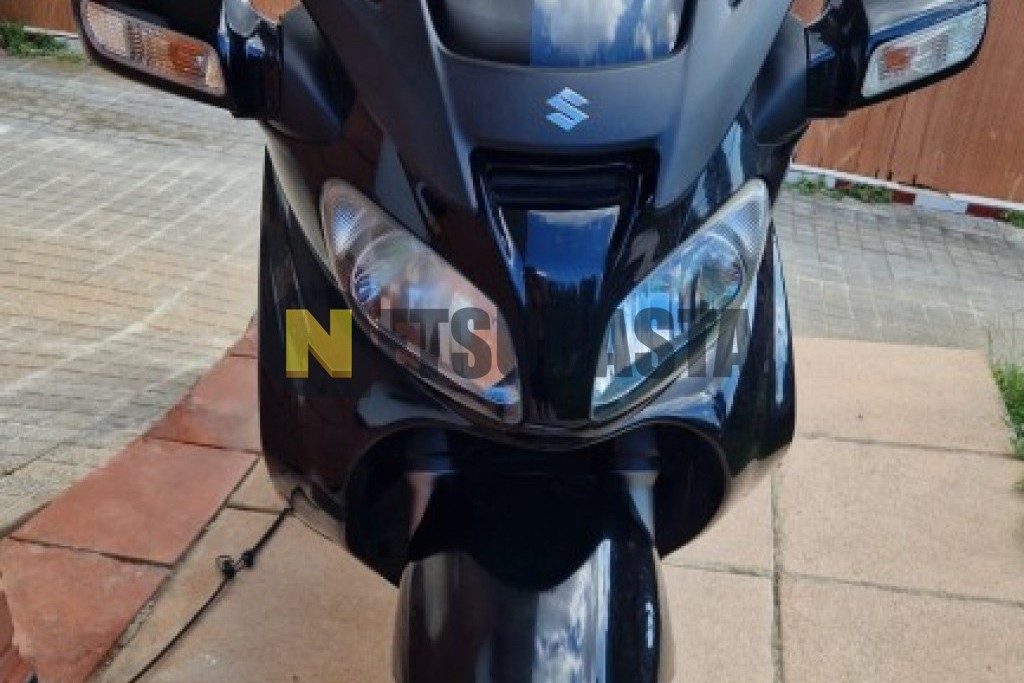 Suzuki Burgman 650 Executive 2011