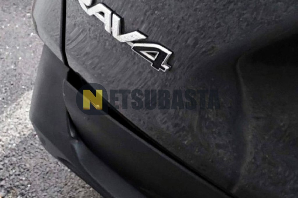 Toyota RAV4 Hybrid 220H 2021