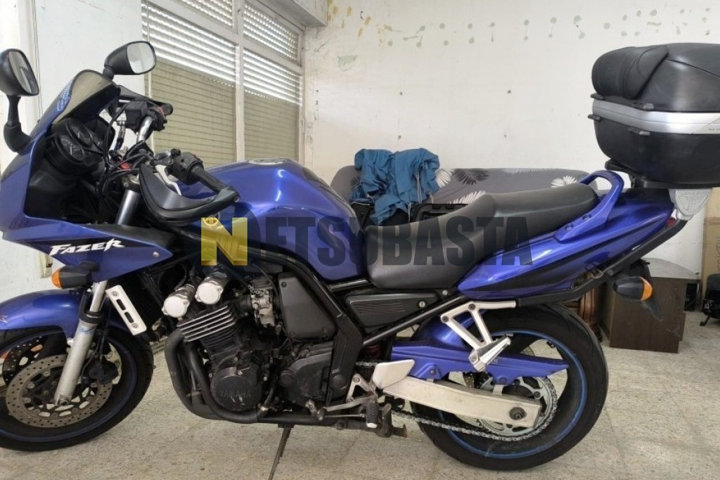 Yamaha FZS 600 Fazer 2003