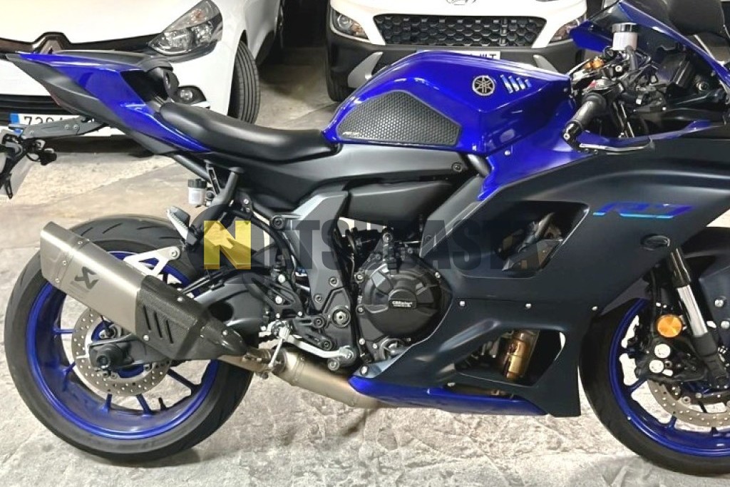 Yamaha R7 2023