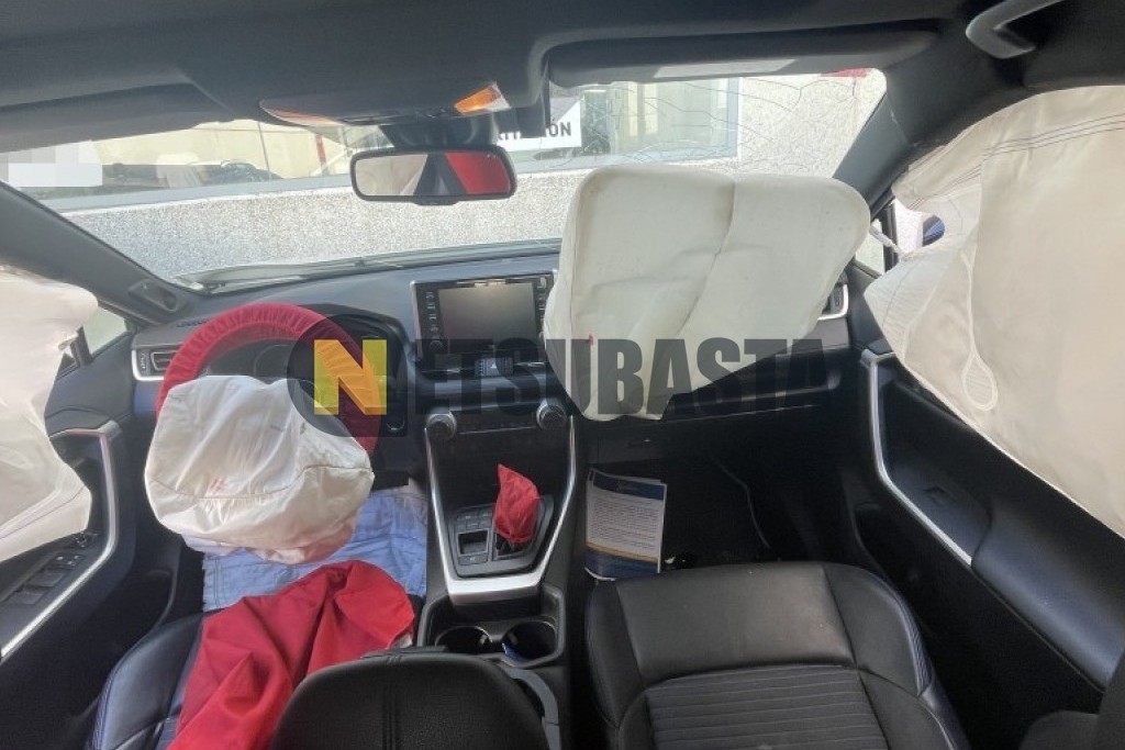 Toyota RAV4 Hybrid 220H 4x2 2019