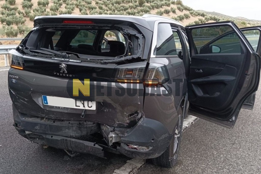 Peugeot 5008 1.5 BlueHDi 2021