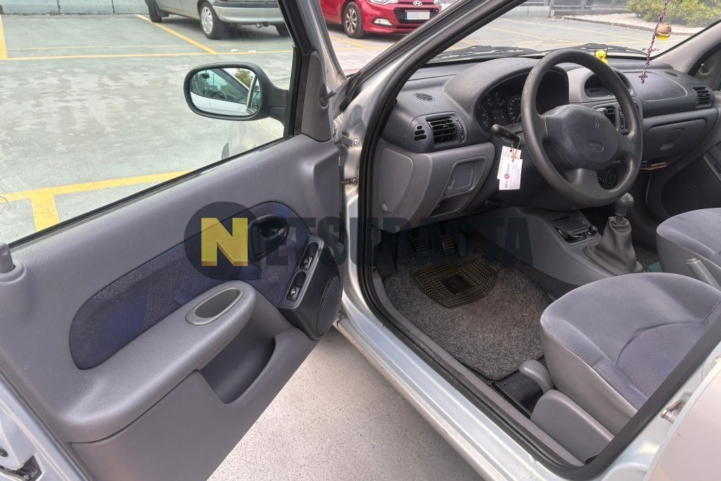 Renault Clio 1.2 2001