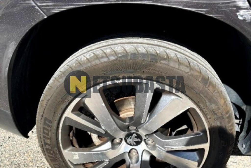 Peugeot 2008 1.2 PureTech 2015