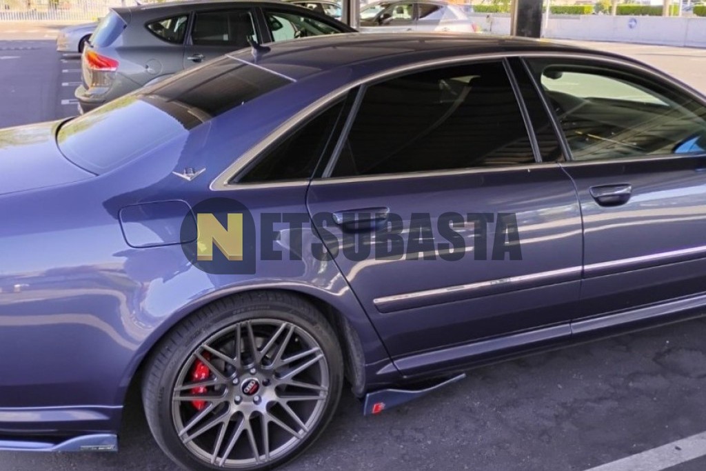 Audi A8 3.7 quattro tiptronic 6 vel. 2004