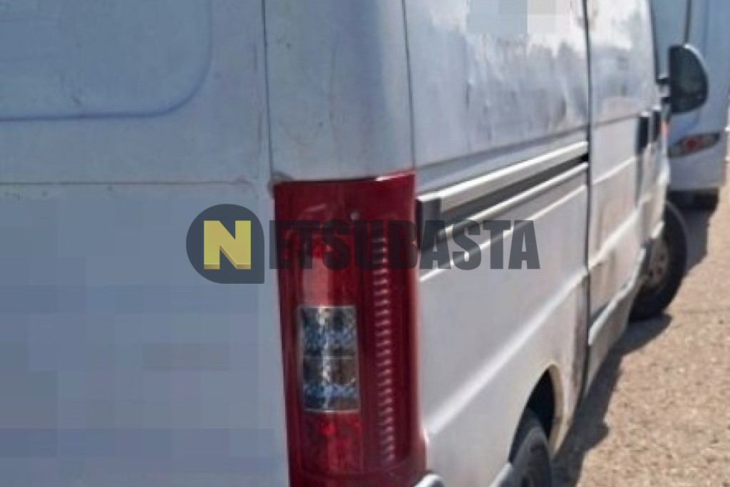 Peugeot Boxer 2.8 HDi 2006