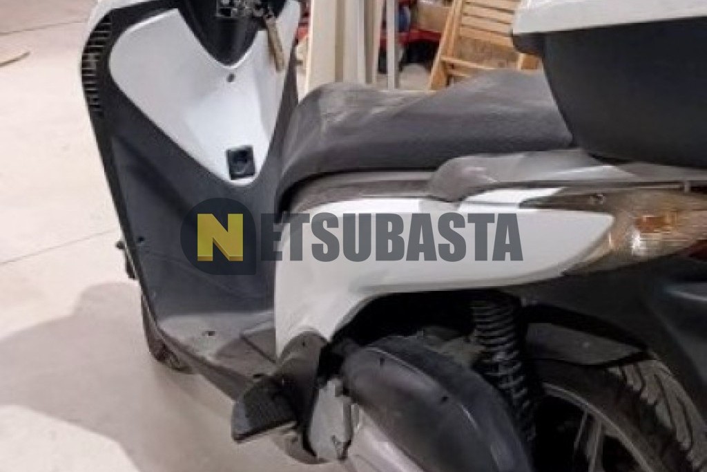 Honda SCOOPY SH125i 2010