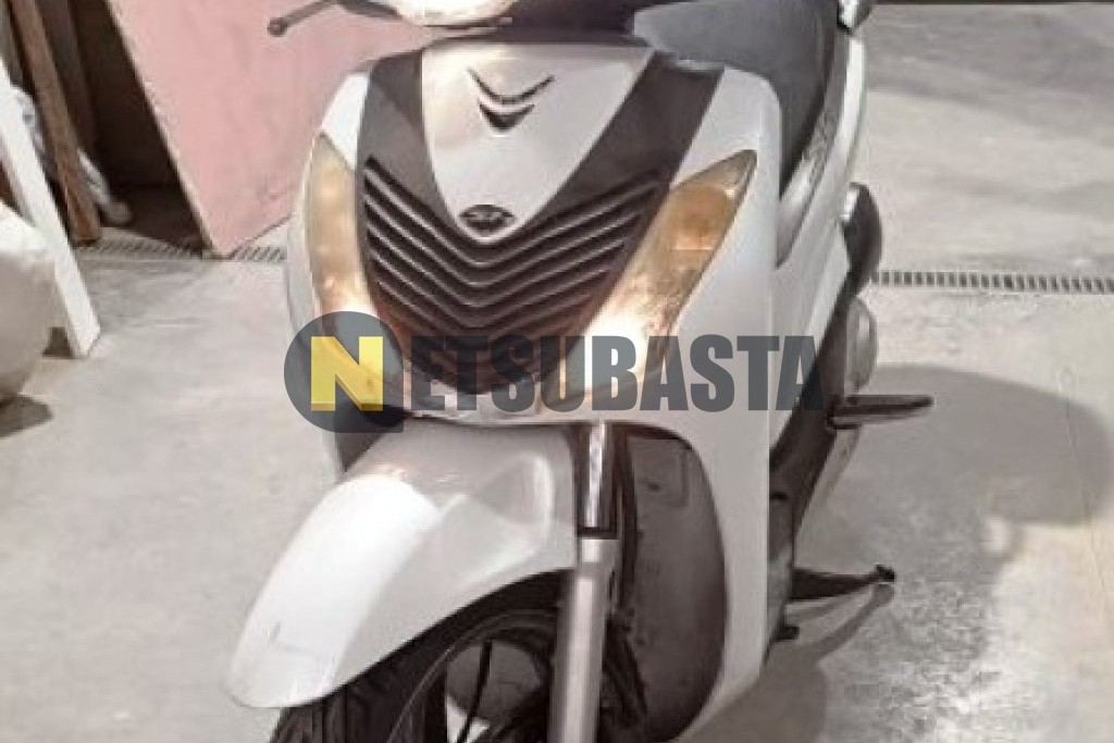 Honda SCOOPY SH125i 2010