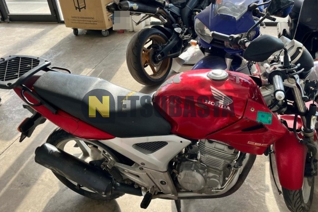 Honda CBF 250 2004