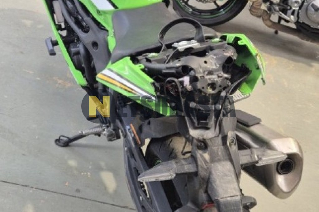 Kawasaki ZX 4RR 2025