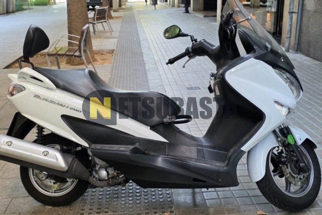 Suzuki Burgman 200 2015