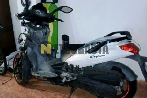 Suzuki Burgman 200 2015